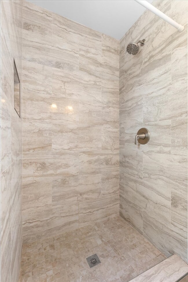 Building Photo - 239 Nottoway St SE