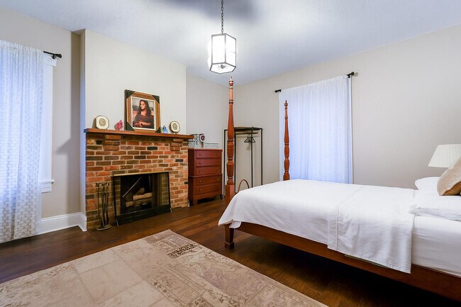 Building Photo - 1022 Wise St