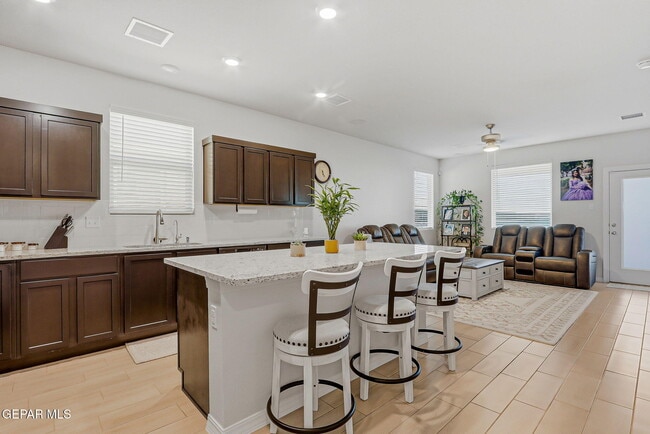 Building Photo - 11150 Blazing Star Pl
