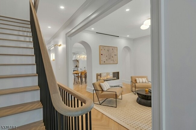 Building Photo - 84 Watchung Ave