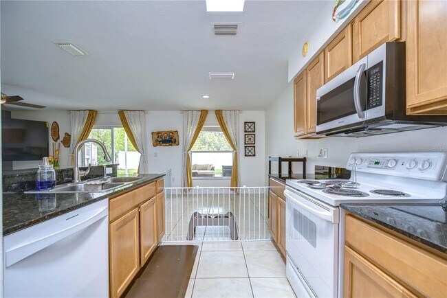 Building Photo - 17455 Garden Heath Ct