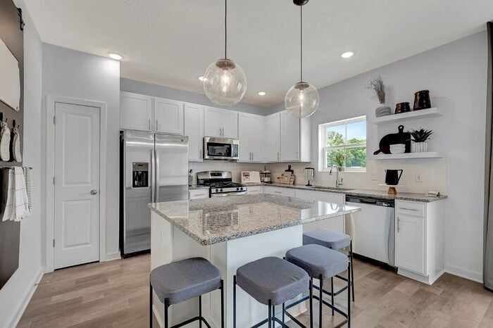 Building Photo - 183 Pine Crest View Dr