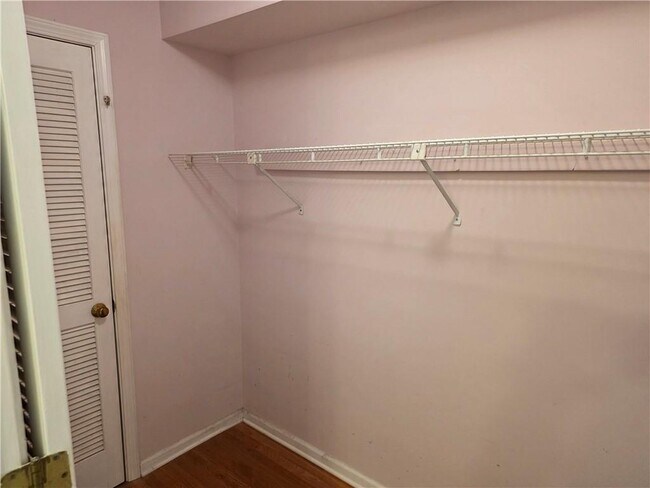 Building Photo - 8 Old Decatur Cir