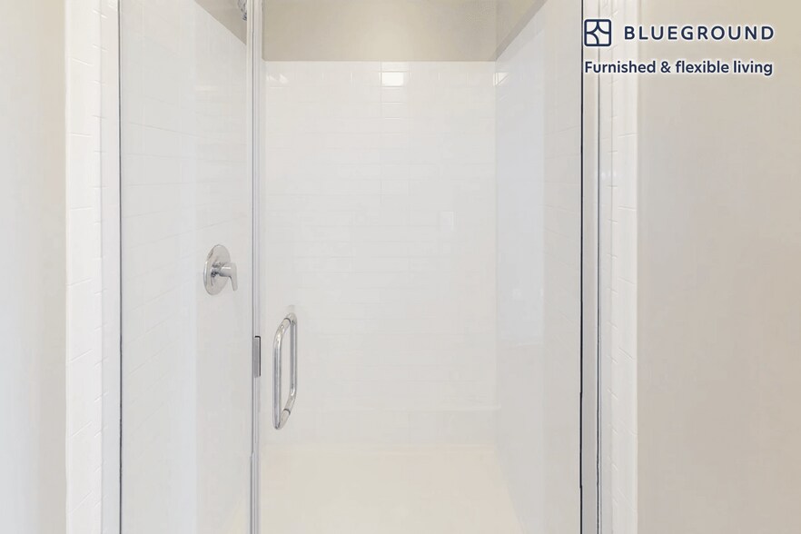 Building Photo - 1 Nashua St