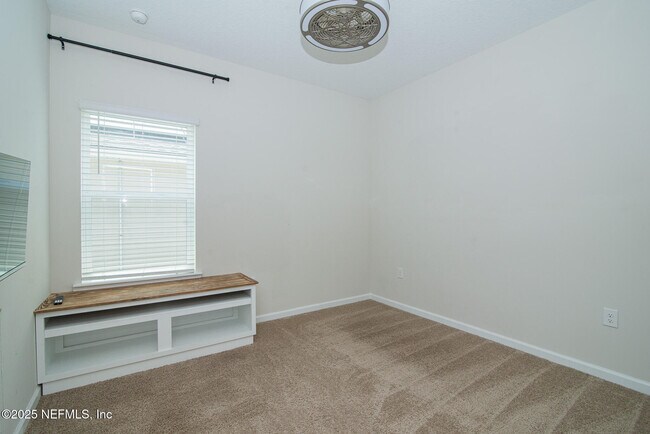 Building Photo - 690 Windermere Way