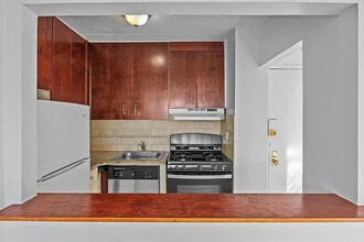 Building Photo - Stunning 1-Bedroom Condo Available Now