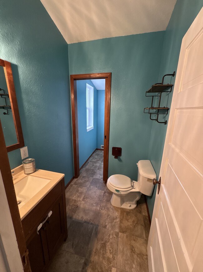 Building Photo - 1250 Hill St SE