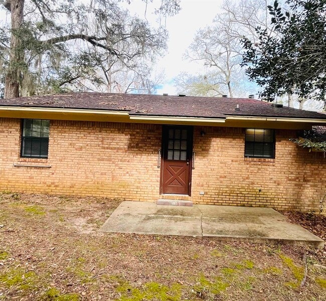 Building Photo - 8789 Louvinia Way