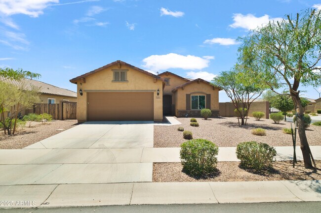 Building Photo - 17555 W Hedgehog Pl