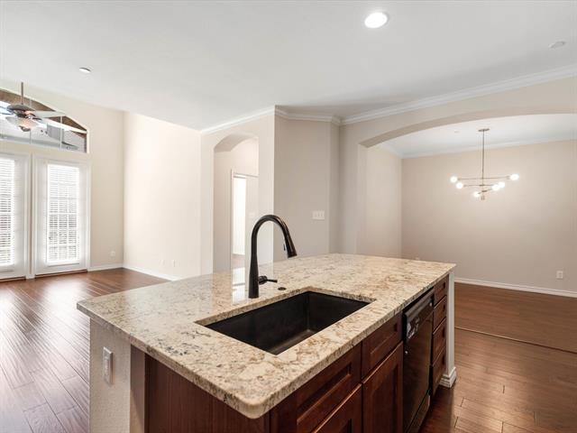 Building Photo - 1020 Texas St