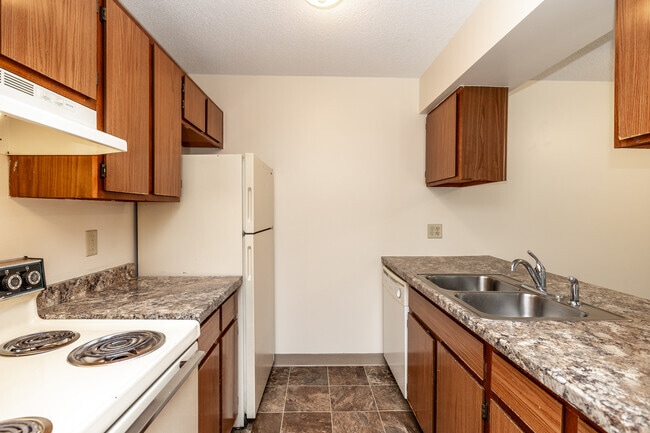 Interior Photo - Woodside Park Apartments