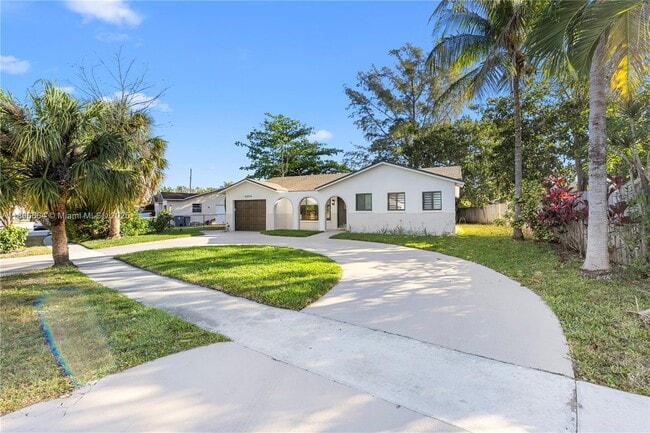 Building Photo - 22274 SW 61st Ave