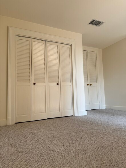 Building Photo - 115 Sherwood Forest Dr