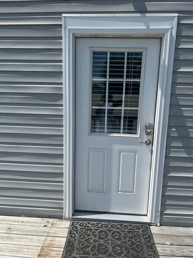 front door - 613 Revolution St