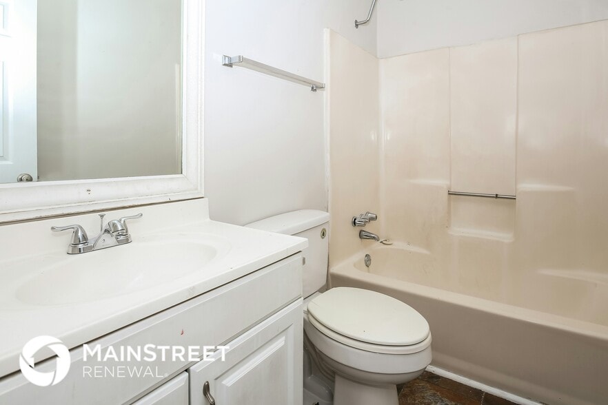 Building Photo - 4863 Invermere Trail