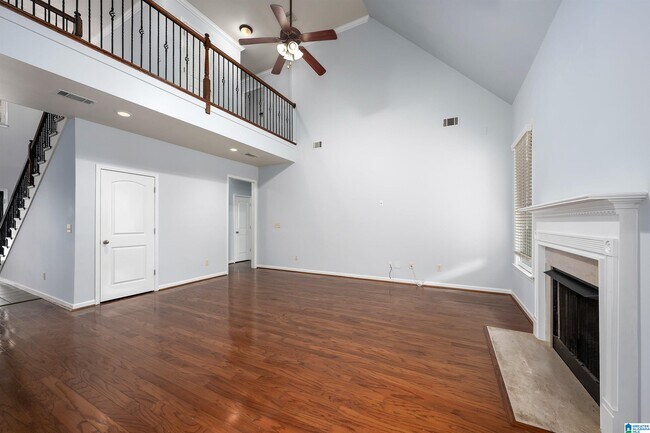 Building Photo - 2217 Chalybe Dr