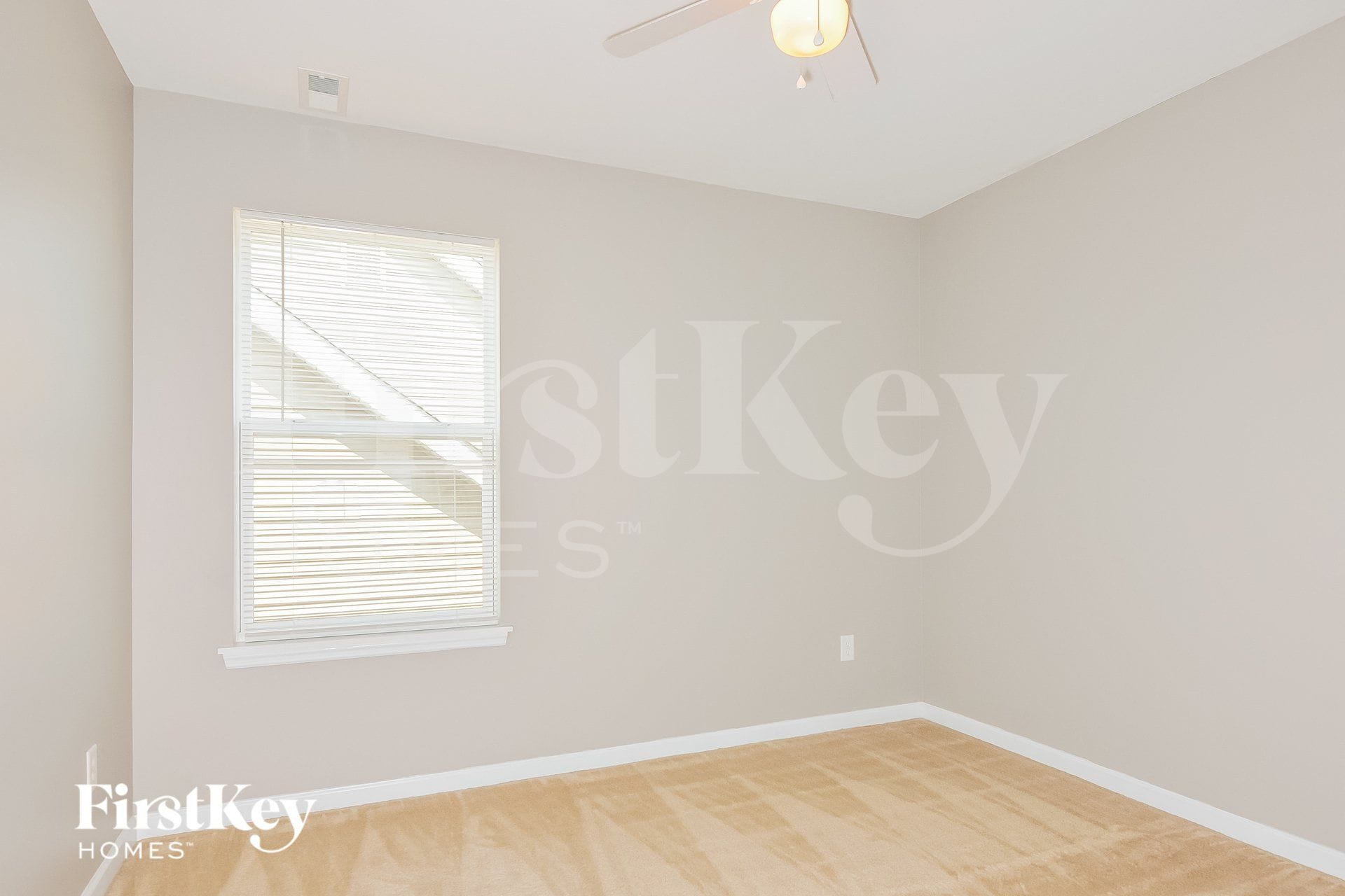 Building Photo - 229 Greengate Dr