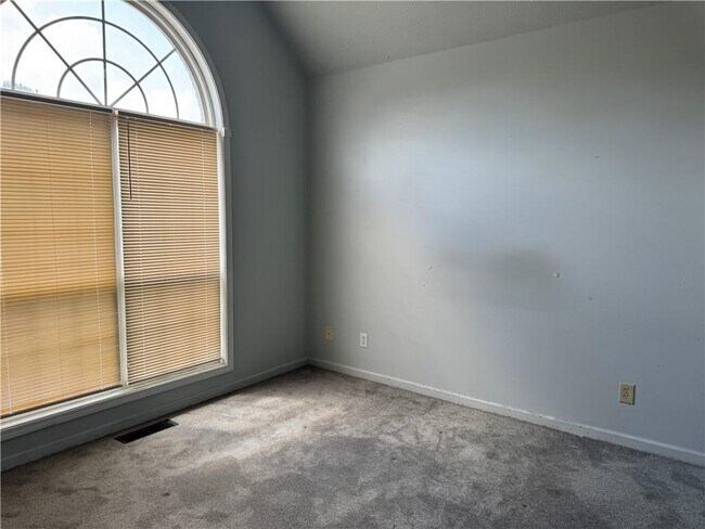 Building Photo - 3510 Palmer Lake Pointe