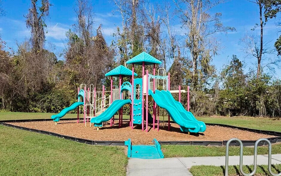 Building Photo - 4917 Key Lime Dr