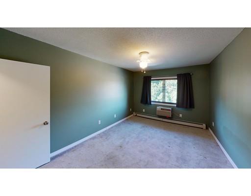 Building Photo - 13 Strawberry Bank Rd