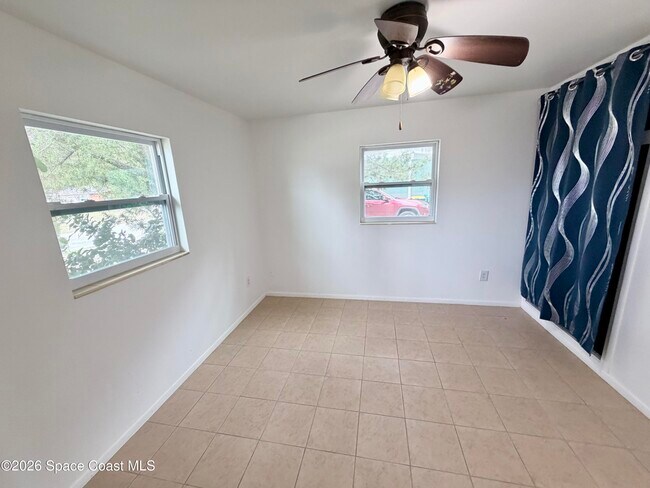 Building Photo - 2107 Little John Rd