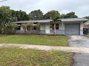 Building Photo - 6502 Boulevard of Champions