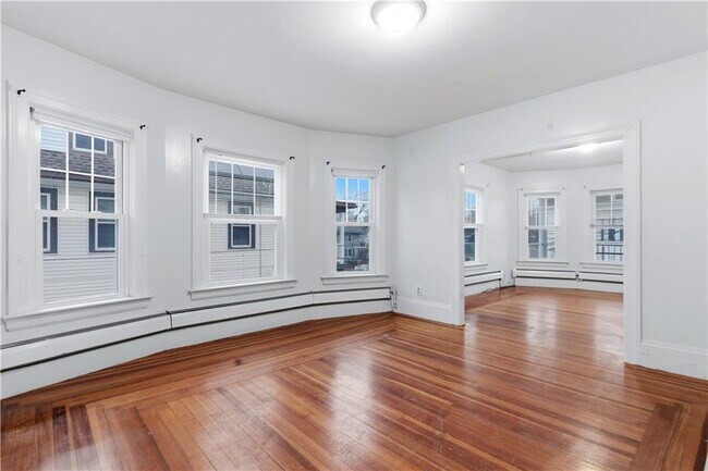 Building Photo - 63 Park Ave