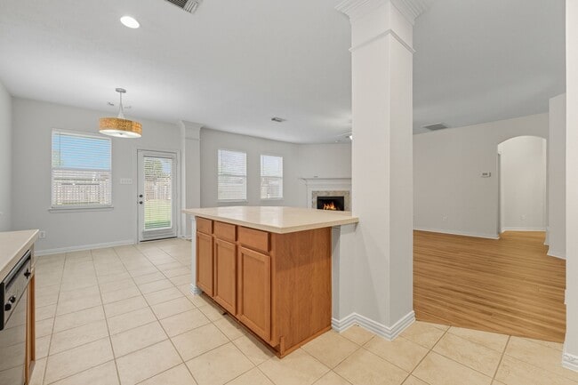 Building Photo - 28018 Wind Hawk Dr