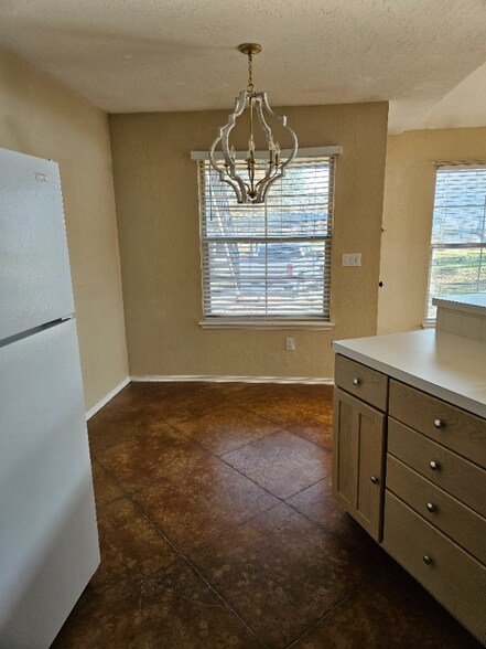 Building Photo - 22548 OK-49