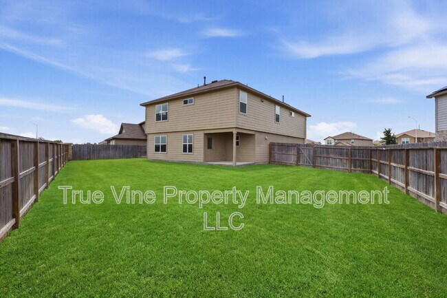Building Photo - 913 Rolling River