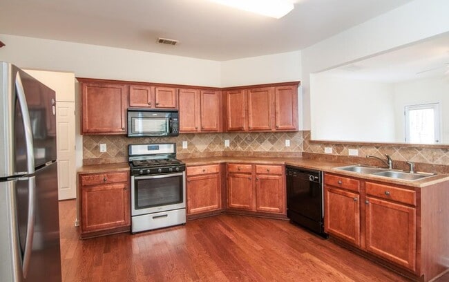 Building Photo - 267 Grenier Terrace NE