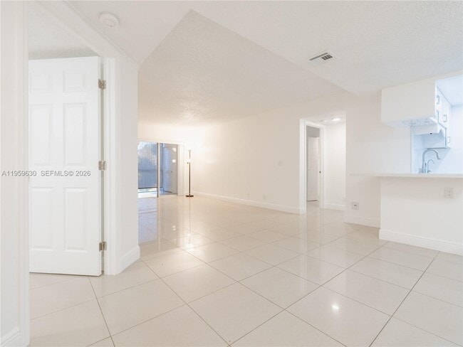 Building Photo - 9955 Westview Dr