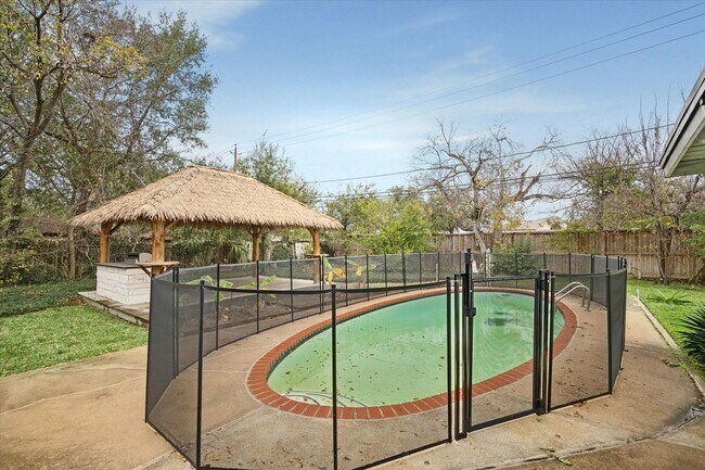 Building Photo - 10518 Moorberry Ln