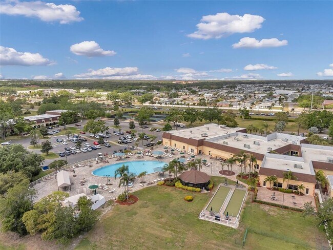 Building Photo - 1801 Bedford Terrace