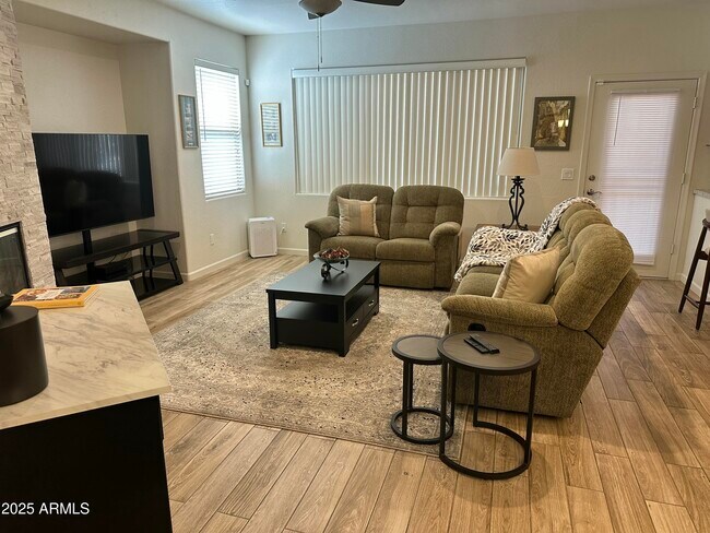 Building Photo - 11500 E Cochise Dr