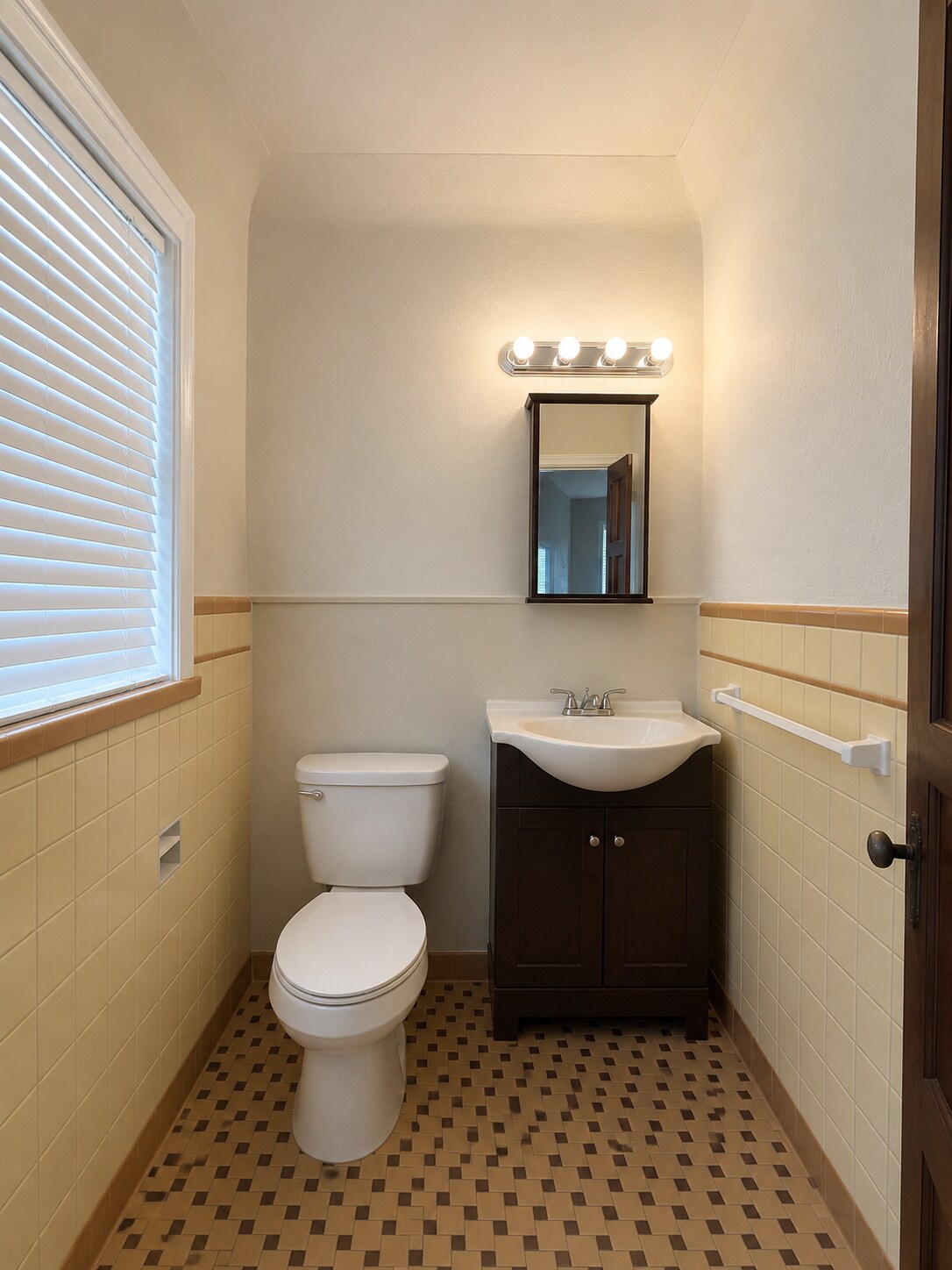 Building Photo - 7305 Pershing Ave