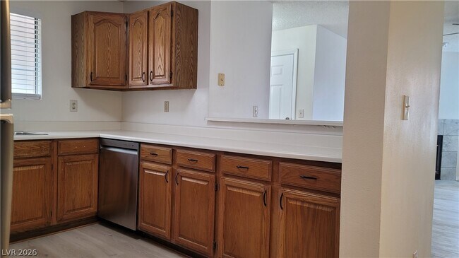 Building Photo - 1375 E Hacienda Ave