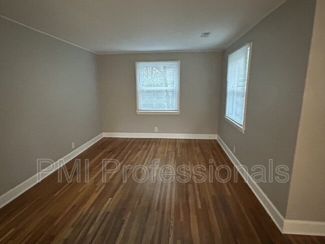 Building Photo - 2905 Ironwood Dr