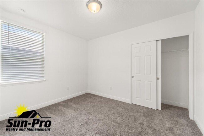 Building Photo - 178 Pitching Wedge Dr