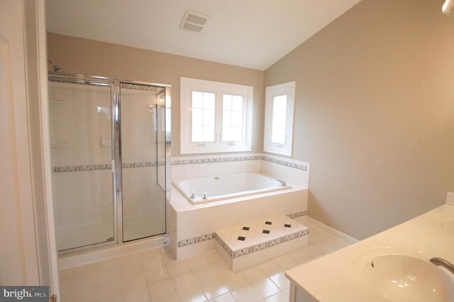 Building Photo - 20940 Cox Mills Ct
