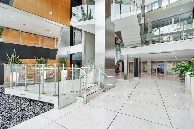 Building Photo - 2950 NE 188th St