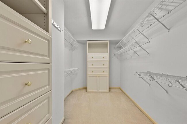 Building Photo - 860 Cramac Dr