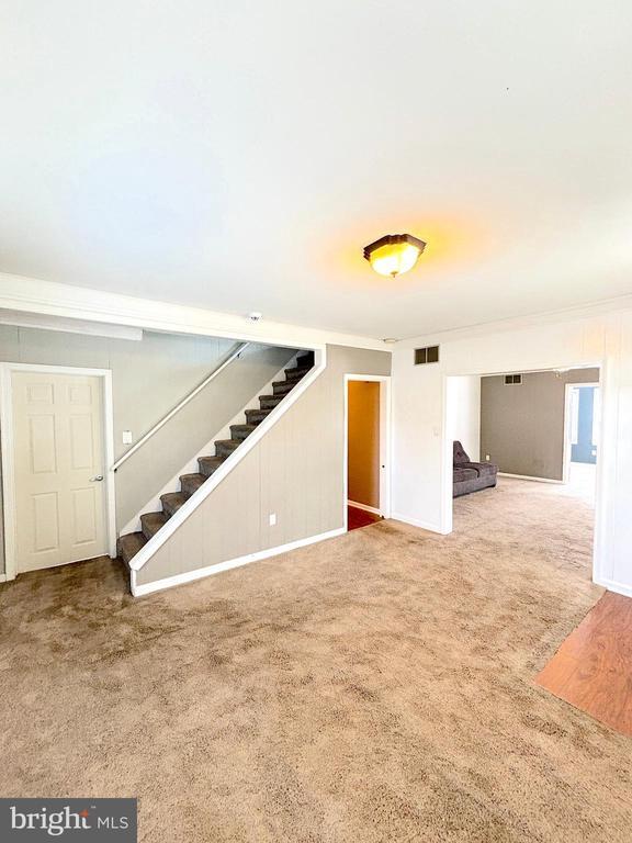 Building Photo - 405-383 S White Horse Pike