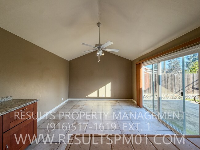 Building Photo - Make this your Home! 4 bedroom in North Highlands