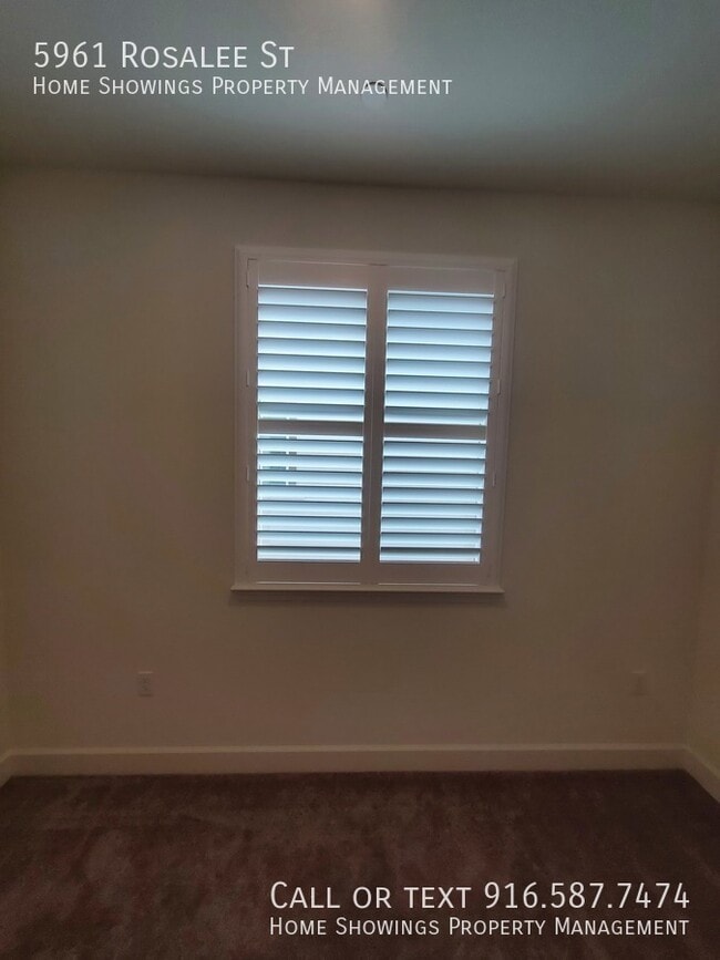 Building Photo - 5961 Rosalee St