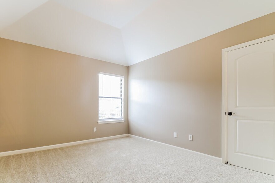 Building Photo - 245 Birch Springs Cove