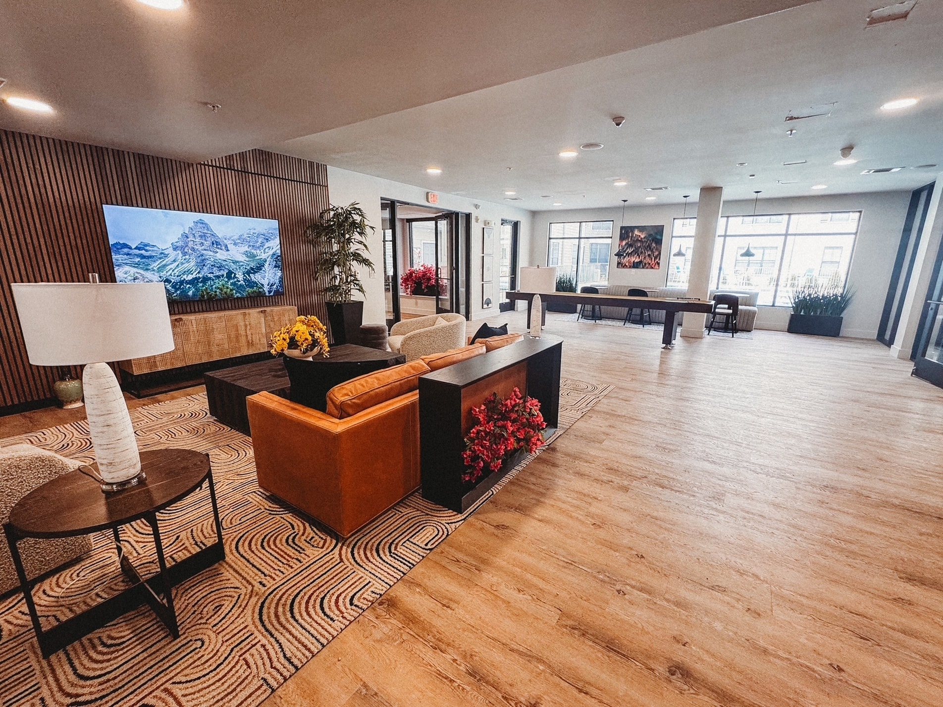 Lounge - Maverick Place