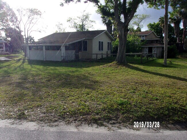 Building Photo - 6500 June Dr