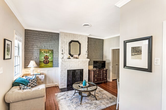 Building Photo - 545 E Congress St