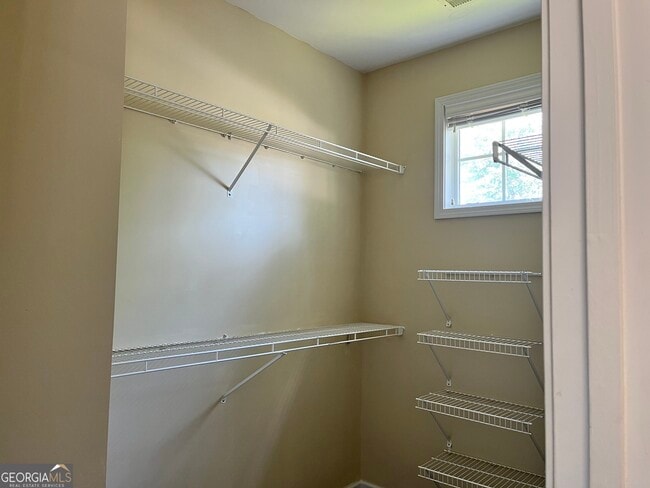 Building Photo - 99 High Pt N Dr